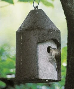 Kinsman Schwegler Wren House Hanging Houses